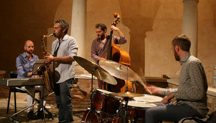 462270863_3851615665110964_6343891848354751549_n_tt