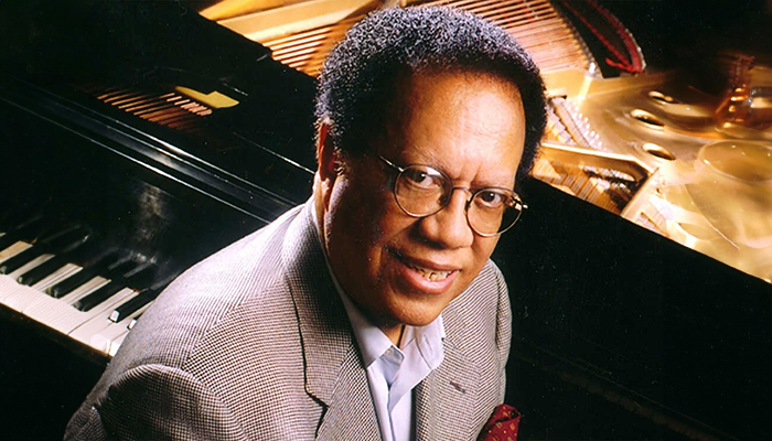 walton-3919b9f2a14370741efa708b860a9d1ef8f879b6-s1100-c50_tt